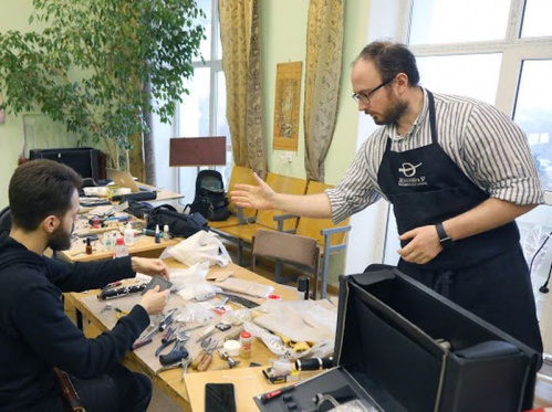 В «Царицынской опере» отремонтировали духовые инструменты В «Царицынской опере» отремонтировали духовые инструменты