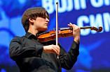 Талантливый скрипач Михаил Усов выступил на главной сцене Волгограда Талантливый скрипач Михаил Усов выступил на главной сцене Волгограда