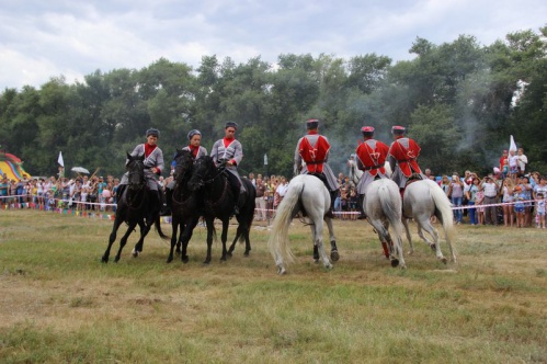 В Кумылженском районе состоялся крупный казачий форум