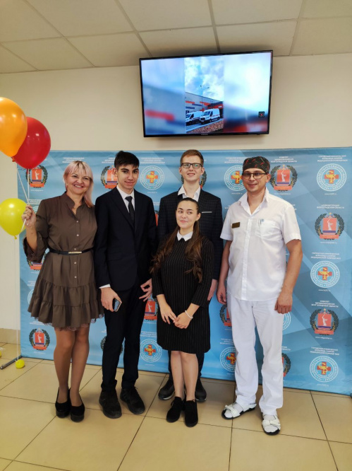 Волгоградские волонтёры культуры продолжают помогать медикам