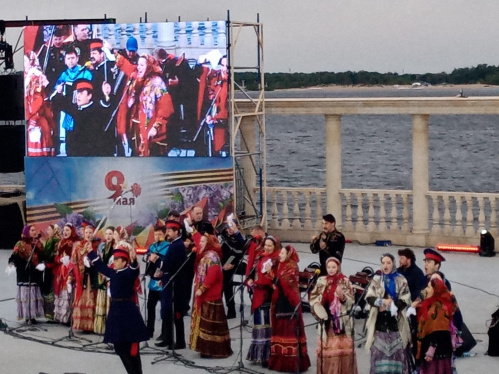 В Волгограде состоялся масштабный концерт «Играй, гармонь победная!» В Волгограде состоялся масштабный концерт «Играй, гармонь победная!»