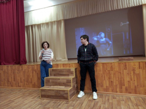Волгоградский ТЮЗ проводит театральные уроки Волгоградский ТЮЗ проводит театральные уроки