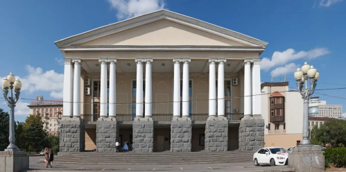 В Волгоградском музыкальном театре готовят новую версию «Летучей мыши»