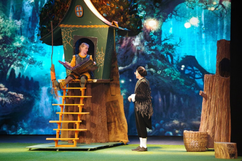 Камышане знакомятся с творчеством дебютантов «Больших гастролей»