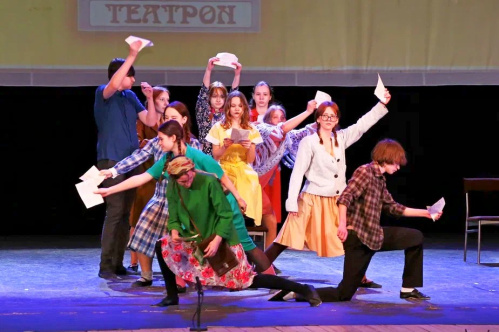 Определены лучшие самодеятельные театральные коллективы Волгоградской области