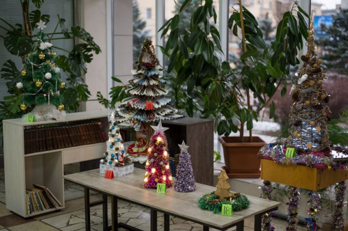 Волгоградская Горьковка представляет предновогодний «Парад ёлок»