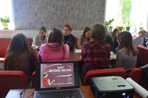 В Дубовке реализуется проект «Увлечённые культурой» В Дубовке реализуется проект «Увлечённые культурой»