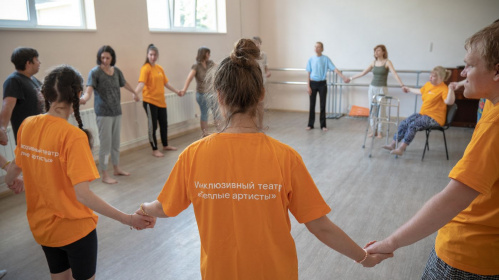 «Тёплые артисты» проведут театральный марафон «Тёплые артисты» проведут театральный марафон