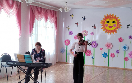 В Суровикино юные музыканты представили «Музыкальный калейдоскоп»