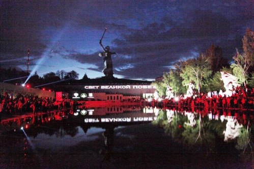 Для жителей и гостей Волгоградской области на Мамаевом кургане засияет «Свет Великой Победы»