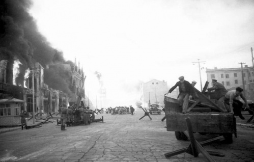 В Волгоградской библиотеке для молодёжи разгадают загадку фронтовой фотографии