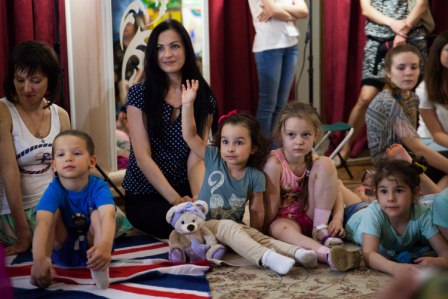 Театр кукол проводит традиционную благотворительную акцию