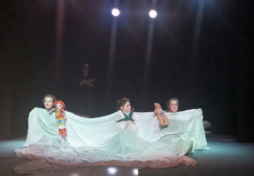 В Волгоградском казачьем театре покажут спектакль для слабовидящих