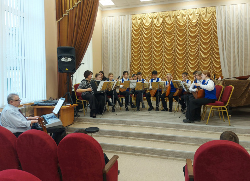 В Палласовке провели семинар-практикум для руководителей творческих коллективов