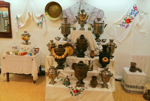 В Клетском музее открылась выставка самоваров