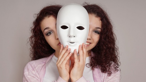 В Волгоградской библиотеке для молодёжи работает клуб общения «Психология+» 