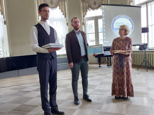 Волгоградские артисты представили казачью культуру в Санкт-Петербурге Волгоградские артисты представили казачью культуру в Санкт-Петербурге