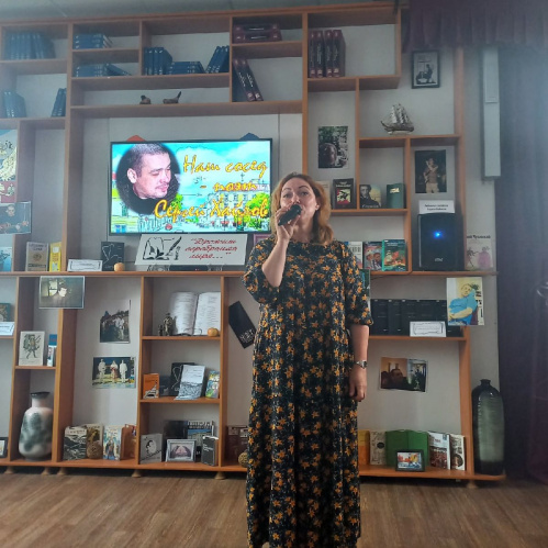 Неопубликованные стихи Сергея Хайлова прочитали в волгоградской библиотеке