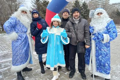 В Волжском состоялся новогодний забег Дедов Морозов 