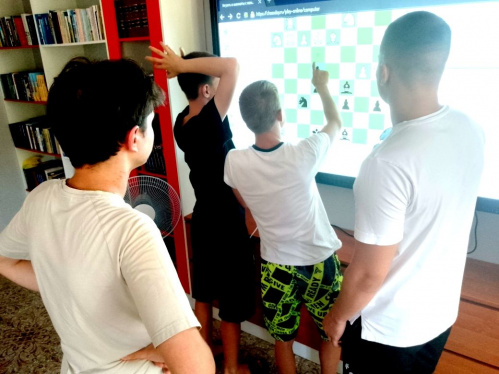 В волгоградских модельных библиотеках провели шахматные турниры