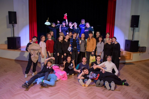 В Волгоградском театре кукол провели «Театральный интенсив»