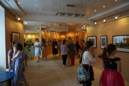 В Волгограде открылась детская выставка к 800-летию Александра Невского