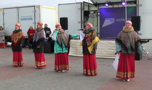 Нацпроект «Культура»: в районы Волгоградской области отправили восемь автоклубов