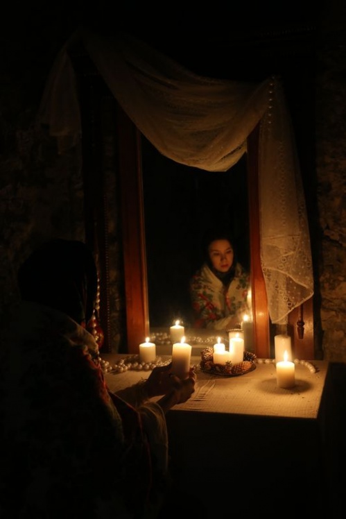 Волгоградцев приглашают погадать при свечах