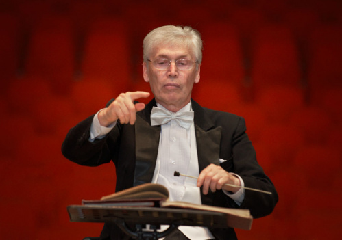 Телезрителям расскажут о выдающемся дирижёре Эдуарде Серове