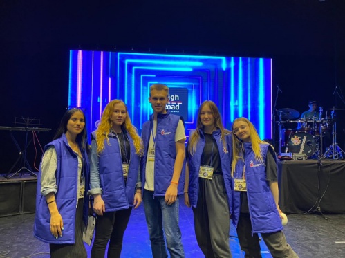 Волгоградские волонтёры культуры помогли в проведении рок-фестиваля