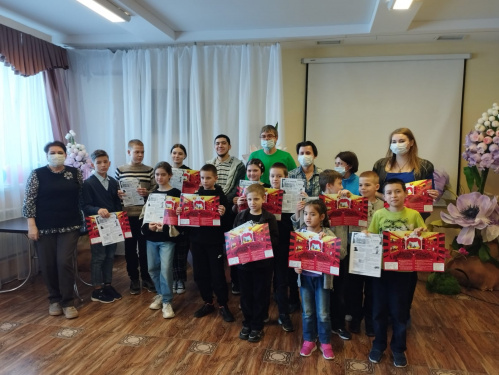 Артисты Волгоградского ТЮЗа взяли шефство над детским социальным центром