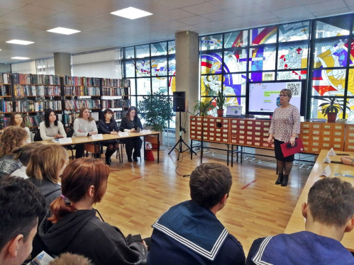 В Волгоградской библиотеке для молодёжи прошли Дни абитуриента