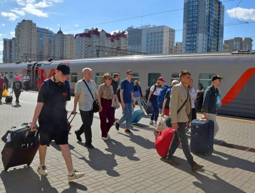 Команда Волгоградского театра кукол отправилась на дальневосточные гастроли
