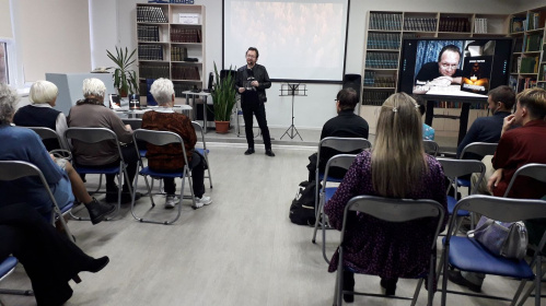 В Камышине прошла творческая встреча с писателем Романом Грачёвым В Камышине прошла творческая встреча с писателем Романом Грачёвым