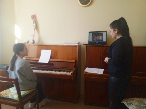 В Палласовской детской школе искусств проводят открытые уроки