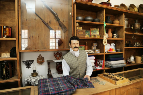 Новые реалистичные манекены пополнили экспозиции в «Старой Сарепте» 