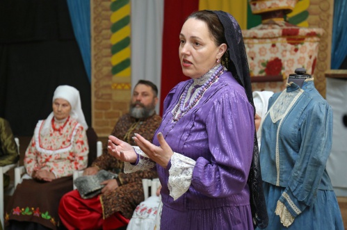 В Михайловке рассказали об истории казачьего костюма