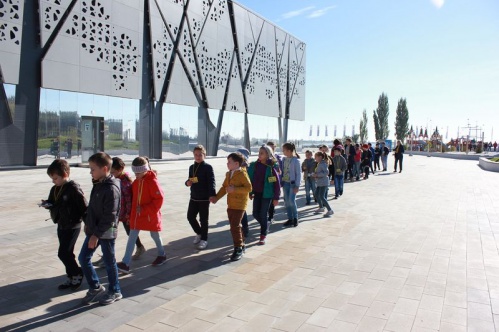 23 тысячи волгоградских школьников и студентов посетили экскурсии по проекту «Дороги Победы»