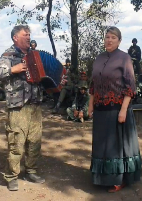 Волгоградские артисты осуществляют гуманитарную миссию Волгоградские артисты осуществляют гуманитарную миссию
