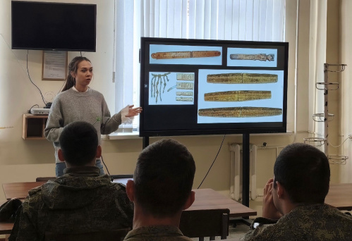 Волгоградские библиотекари провели интерактивную лекцию для участников СВО