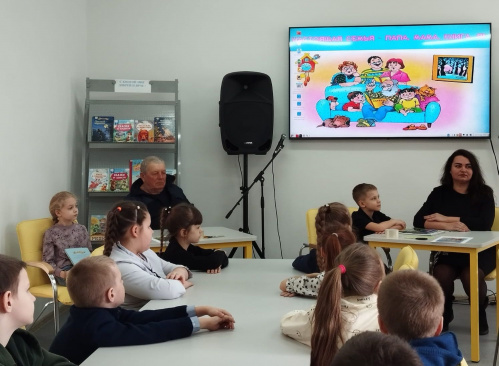 В Чернышковской модельной библиотеке проводят семейные программы