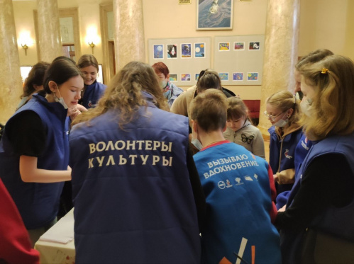 Волонтёры культуры приняли участие в организации праздника для детей с особенностями развития Волонтёры культуры приняли участие в организации праздника для детей с особенностями развития