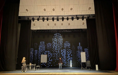 Камышинский драмтеатр представил спектакль на сцене Волгоградской филармонии