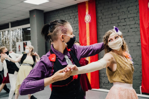 В Волгоградской библиотеке для молодёжи провели тематический бал