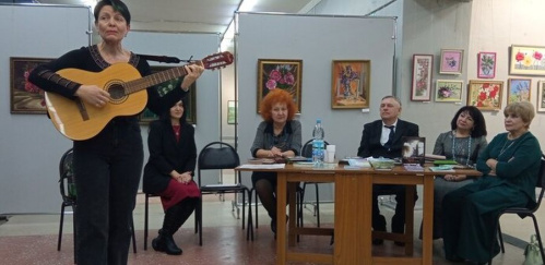 В Михайловке презентовали новый поэтический альманах В Михайловке презентовали новый поэтический альманах