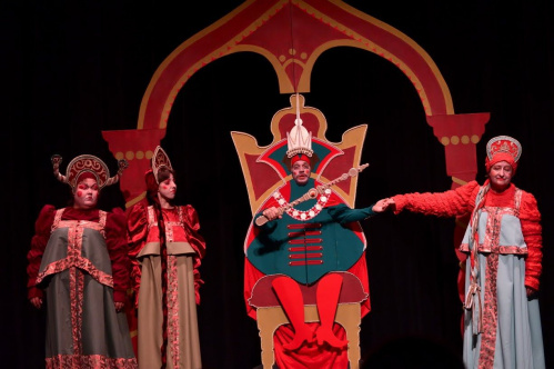 В Волгоградском театре кукол состоялась премьера «Сказки о царе Салтане»