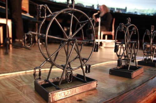 V кинофестиваль «Вкратце!» завершился зрелищным перформансом