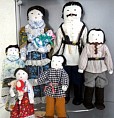 Неразлучники «живут» в библиотеке