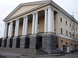 Две премьеры одного театра