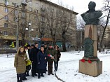 В Волгограде почтили память лётчика-героя Василия Ефремова